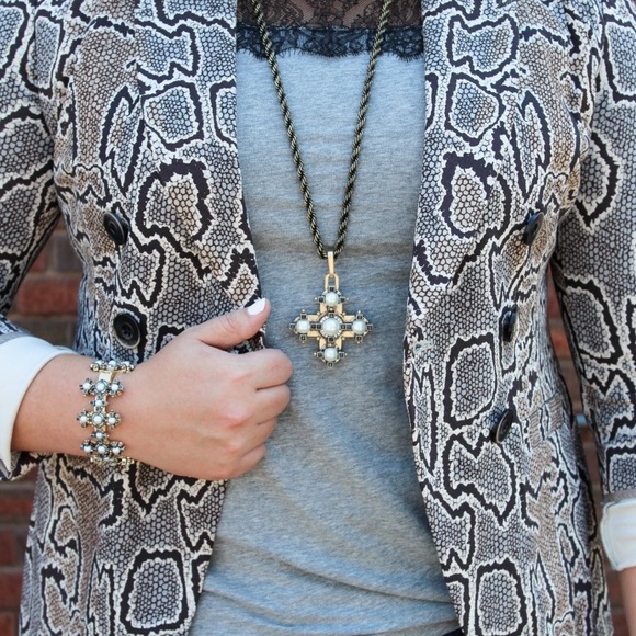 Cabi Python Blazer - Picture 2 of 7